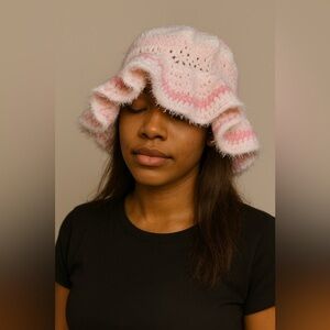 Pink crochet hat – Fuzzy Trim